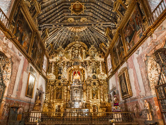 Interior de Iglesia de Andahuaylillas
